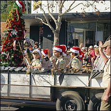 LosGatosChristmasParade2024-021Da.jpg