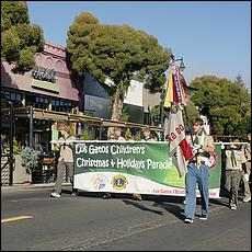 LosGatosChristmasParade25-028S.jpg