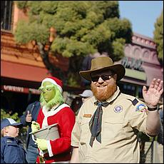 LosGatosChristmasParade25-270Sa.jpg