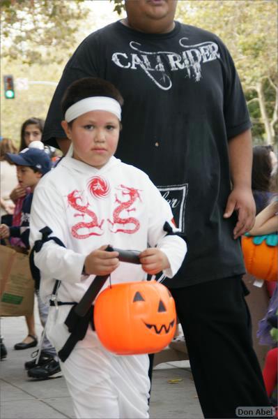 WG_Trick-or-Treat08-006b.jpg - for personal use