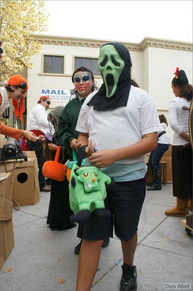 WG_Trick-or-Treat08-030b.jpg - for personal use