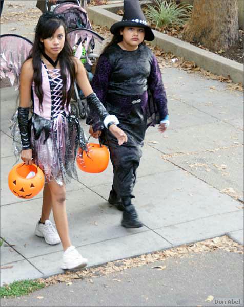 WG_Trick-or-Treat08-076c.jpg - for personal use