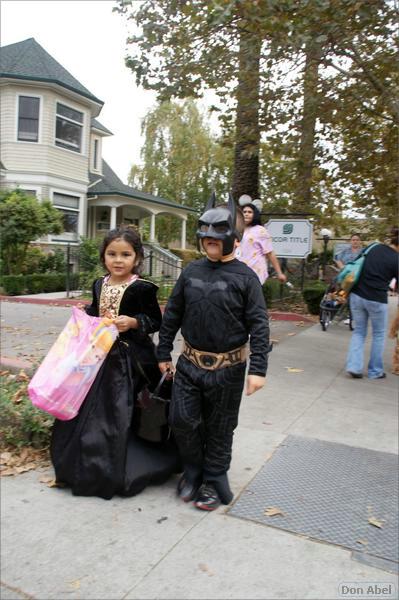 WG_Trick-or-Treat08-092a2.jpg - for personal use