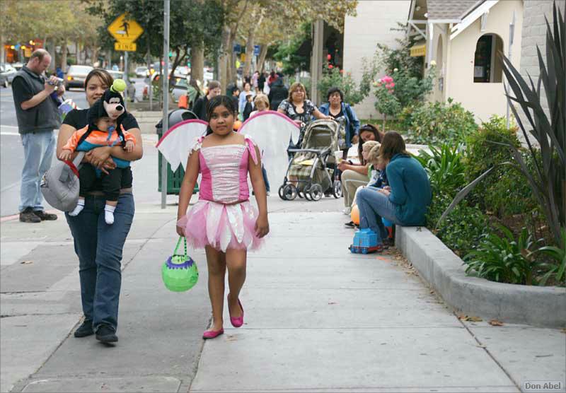 WG_Trick-or-Treat08-127c.jpg - for personal use