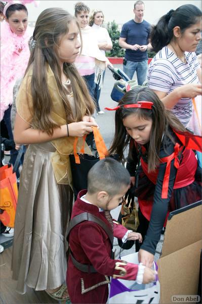 WG_Trick-or-Treat08-138a2.jpg - for personal use