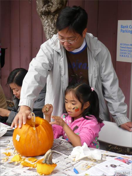 HMB_PumpkinFest-05b.jpg - for personal use