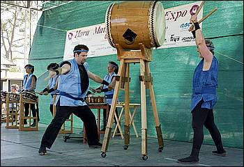 HaruMatsuri+Taiko08-132c.jpg