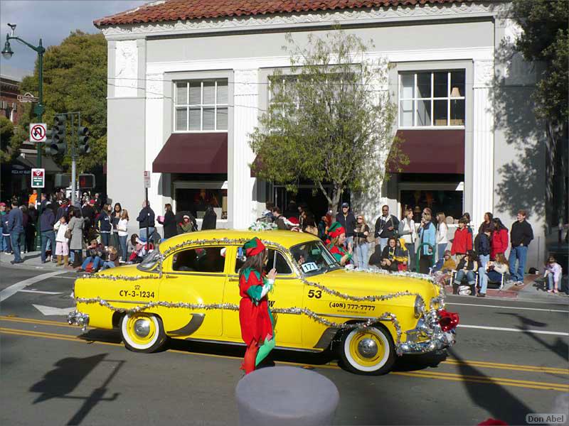 LosGatosChristmasParade07-125c.jpg - for personal use