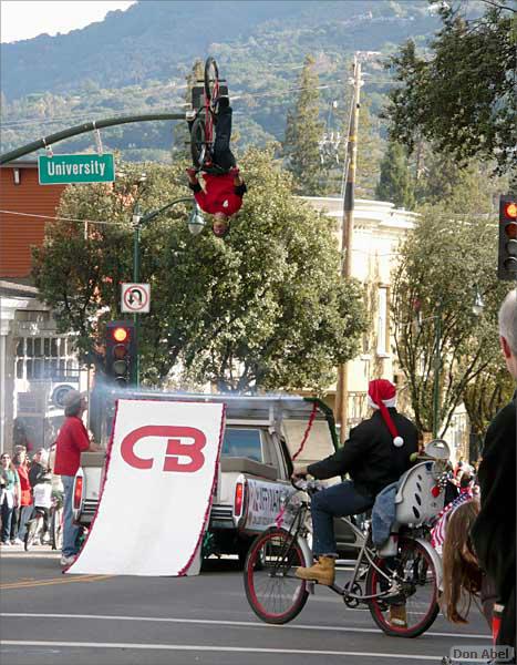 LosGatosChristmasParade07-146c.jpg - for personal use