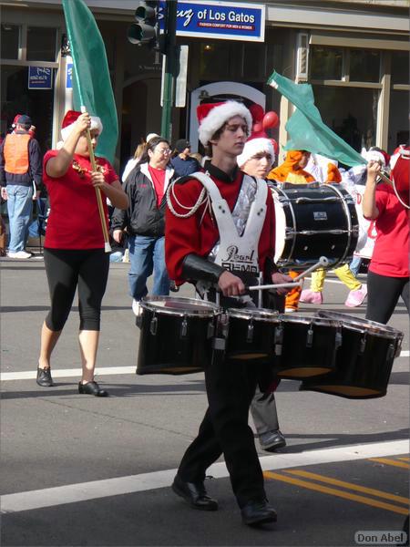 LosGatosChristmasParade07-156b.jpg - for personal use