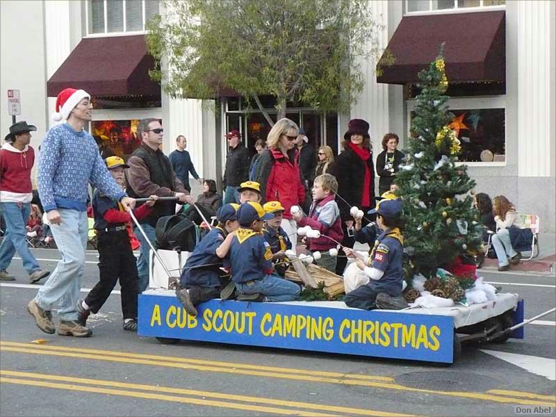 LosGatosChristmasParade07-244c.jpg - for personal use