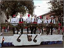 LosGatosChristmasParade07-212c.jpg