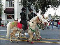 LosGatosChristmasParade07-232b.jpg