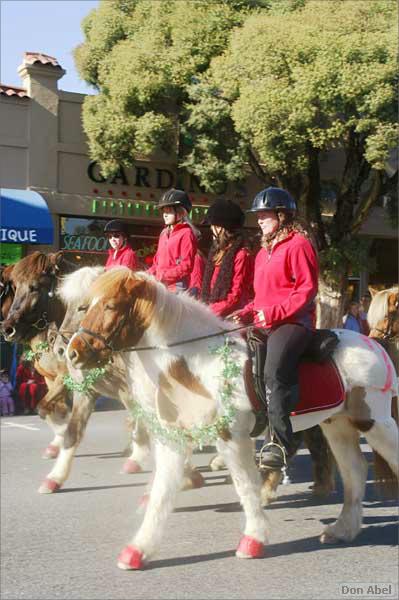 LosGatosChristmasParade08-286c.jpg - for personal use