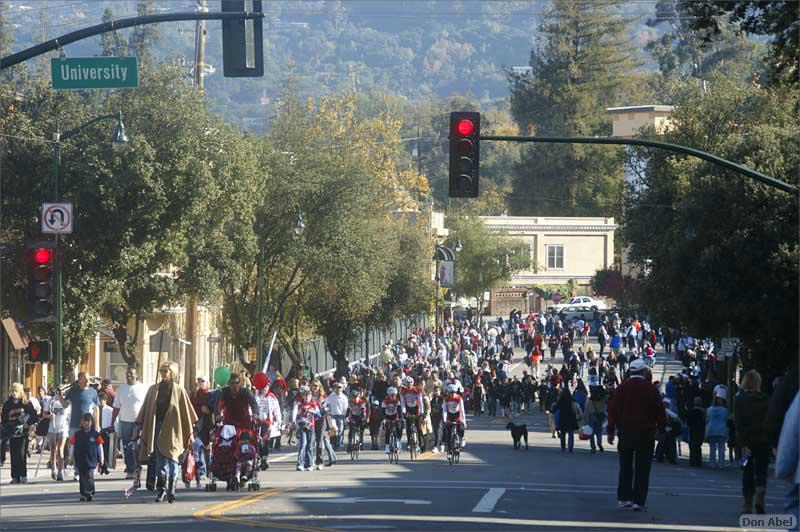 LosGatosChristmasParade08-316c.jpg - for personal use