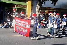 LosGatosChristmasParade08-123c.jpg