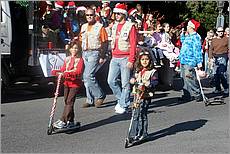 LosGatosChristmasParade08-182a1.jpg