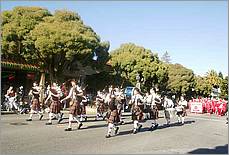 LosGatosChristmasParade08-245c.jpg