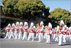 LosGatosChristmasParade08-254c.jpg