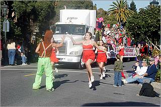 LosGatosChristmasParade08-172c.jpg