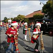 LosGatosChristmasParade09-432b.jpg