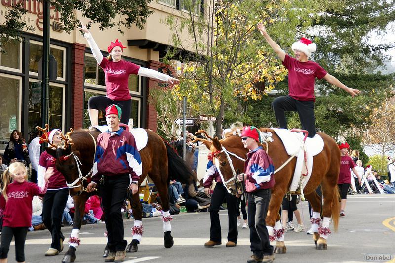 LosGatosChristmasParade09-498ab.jpg - for personal use