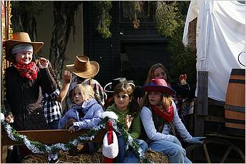 LosGatosChristmasParade09-365b.jpg