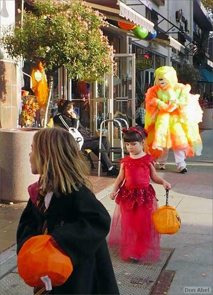 WG_Trick-or-Treat07-128c.jpg - for personal use