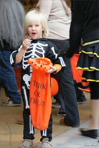 WG_Trick-or-Treat08-122a2.jpg - for personal use