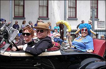 SacJazz06_parade-035b.jpg