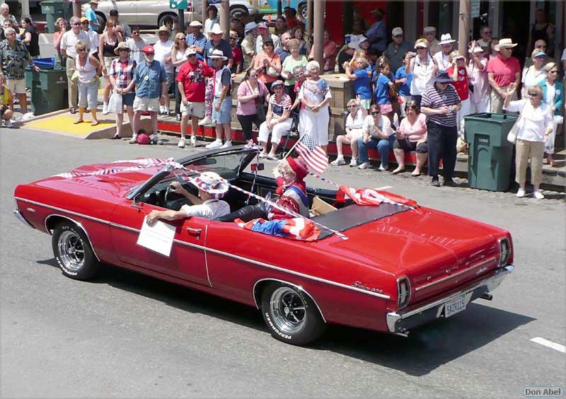 SacJazz07_parade-005c - for personal use only