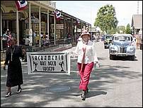 SacJazz07_parade-067c.jpg