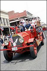 SacJazz08_parade-055c.jpg