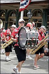 SacJazz08_parade-070c.jpg